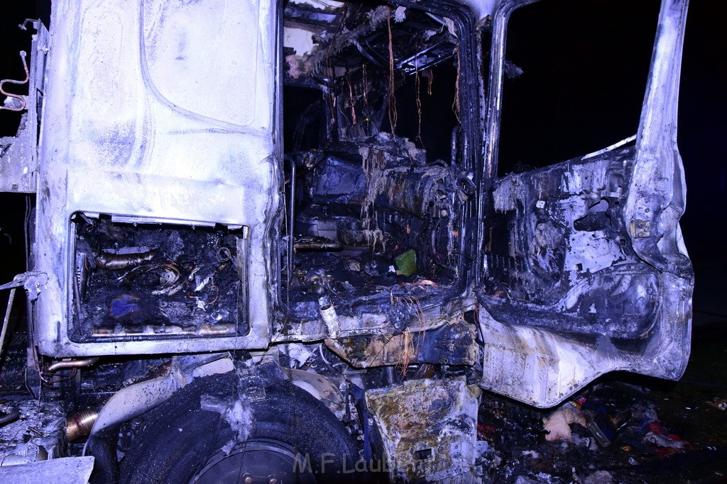 LKW Brand Koeln Rodenkirchen Gruenguertelstr P53.JPG - Miklos Laubert